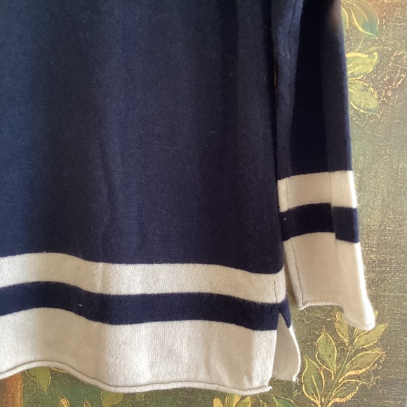 French Curve 100% Cashmere Navy Blue/White V-Neck Tunic Sweater Top Luxury NWOT - Picture 5 of 12